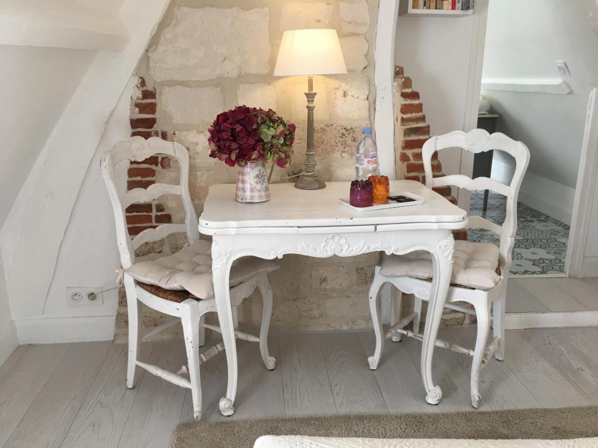 La Romance Et La Romanesque Berville-sur-Mer Exterior foto